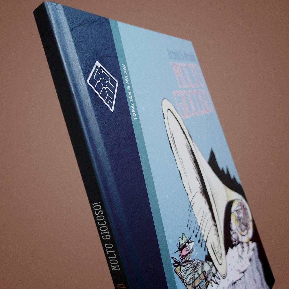 Nicht nur freundlich, sondern geradezu entflammt haben sich Florian L. und Siegfried Arnold in dem Bändchen „Molto giocoso“, das im Ulmer Verlag Topalian & Milani erscheint, „musikalische Burlesken mit Feder und Stift“ ausgedacht. Der Titel bedeutet „sehr heiter“, tatsächlich hat es der Leser und Betrachter – musikalisch ausgedrückt – mit einem geistreichen Scherzo zu tun.